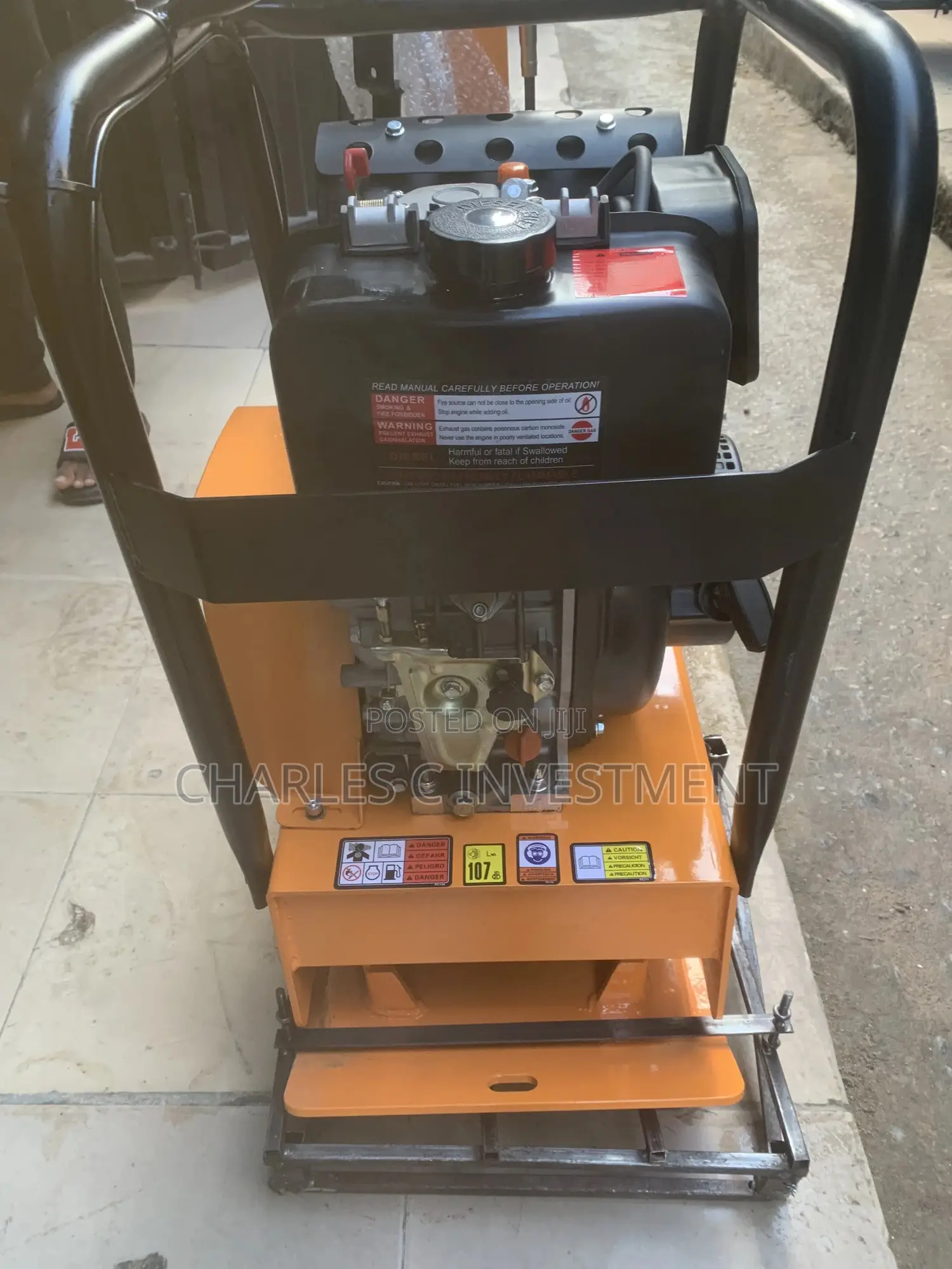 Reversible Plate Compactor,C180