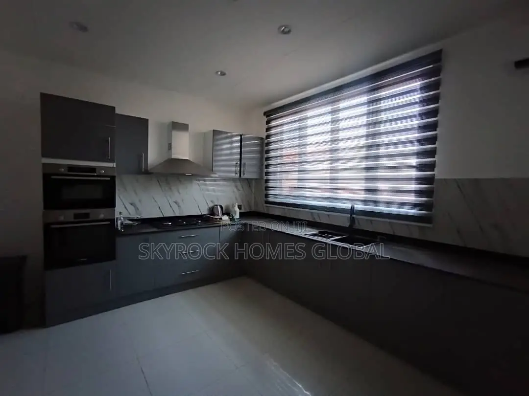 Furnished 4bdrm Maisonette in Gerard Road for rent
