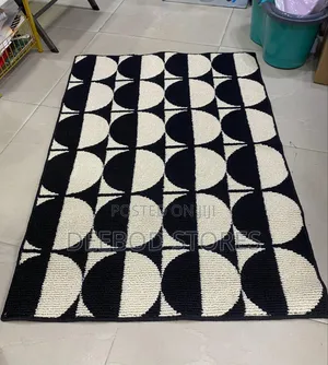 Medium Bedside Rug 89x121cm Black White Checkered