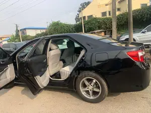 Toyota Camry LE 4dr Sedan (2.5L 4cyl 6A) 2012 Black