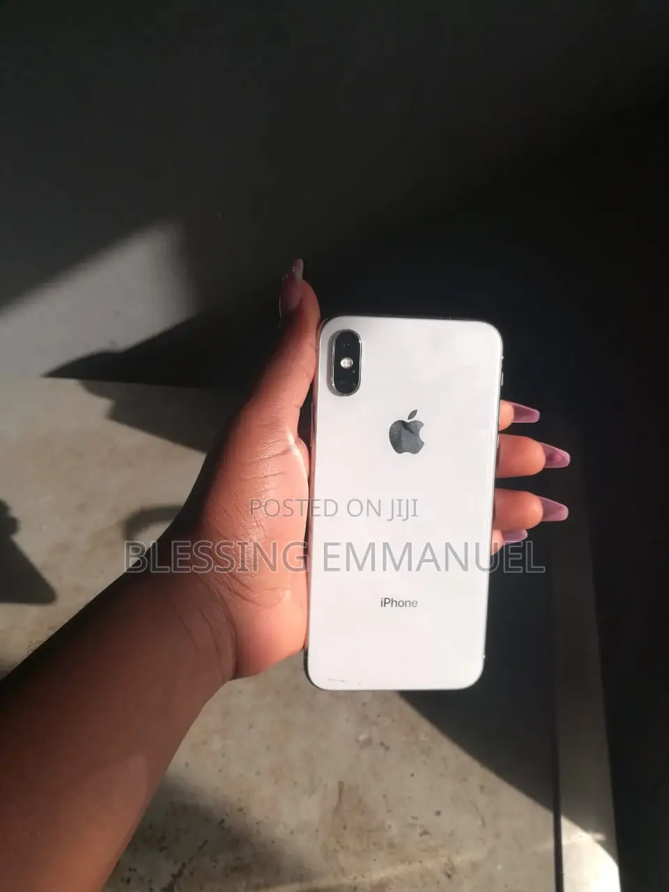 Apple iPhone X 64 GB White