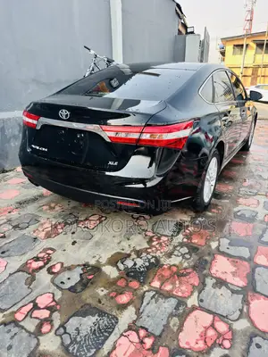 Toyota Avalon XLE 4dr Sedan (3.5L 6cyl 6A) 2014 Black