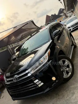 Toyota Highlander 2015 Black
