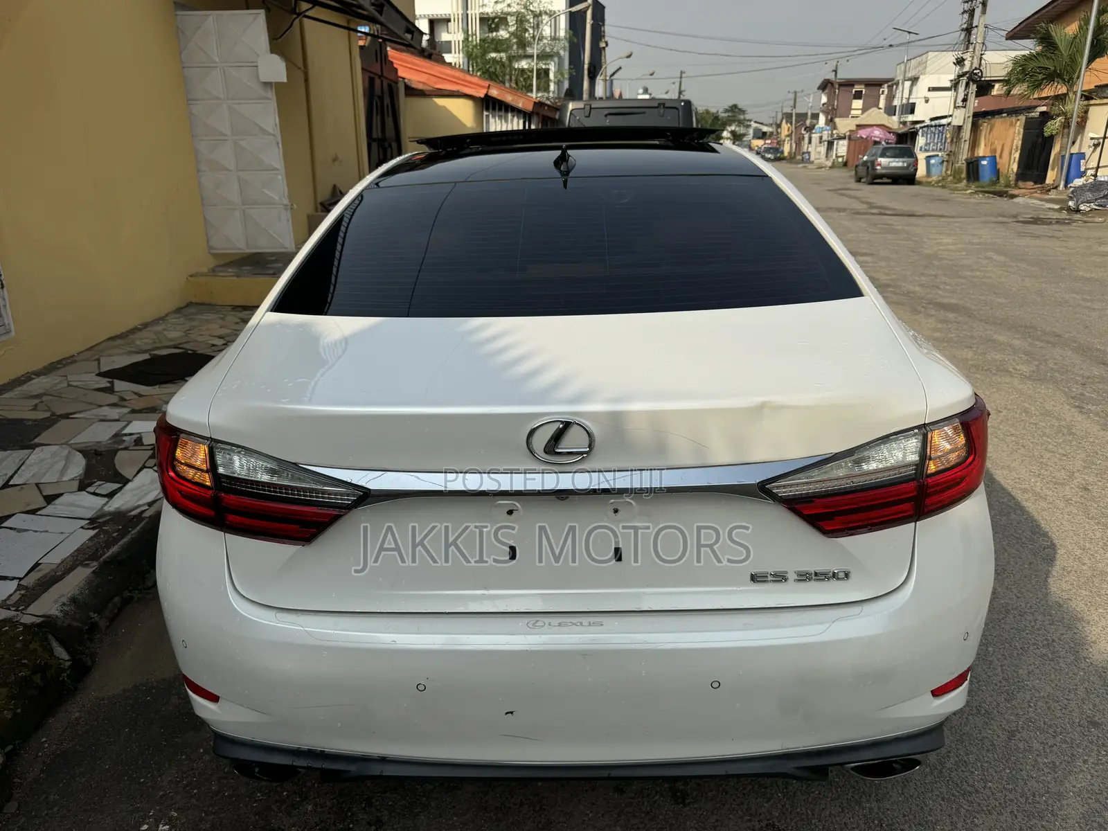 Lexus ES 2018 White
