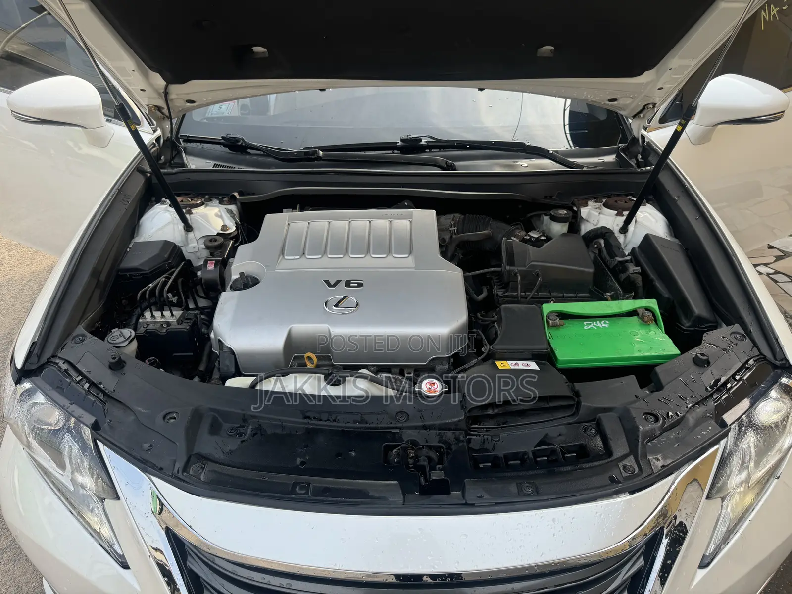 Lexus ES 2018 White