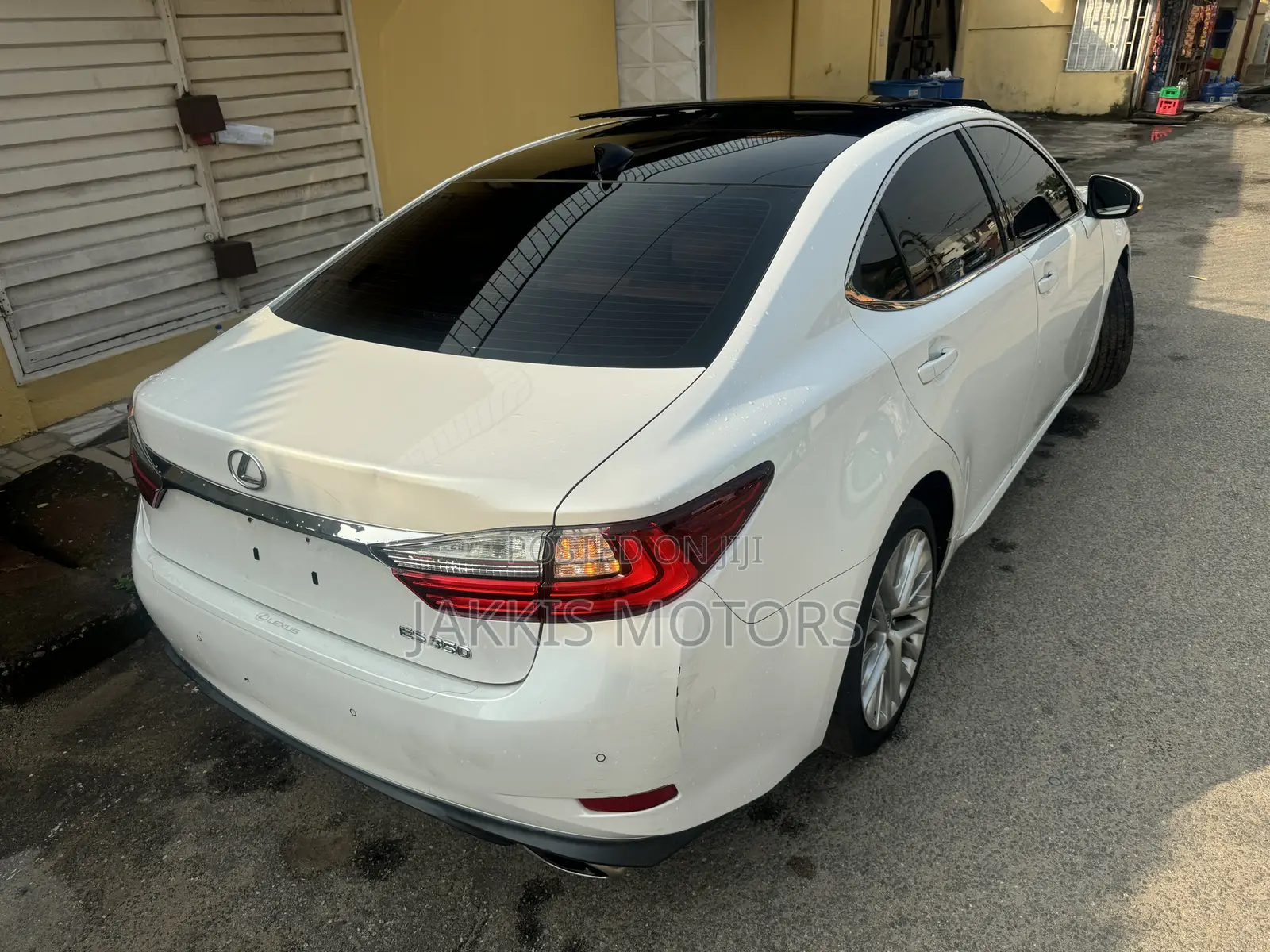 Lexus ES 2018 White