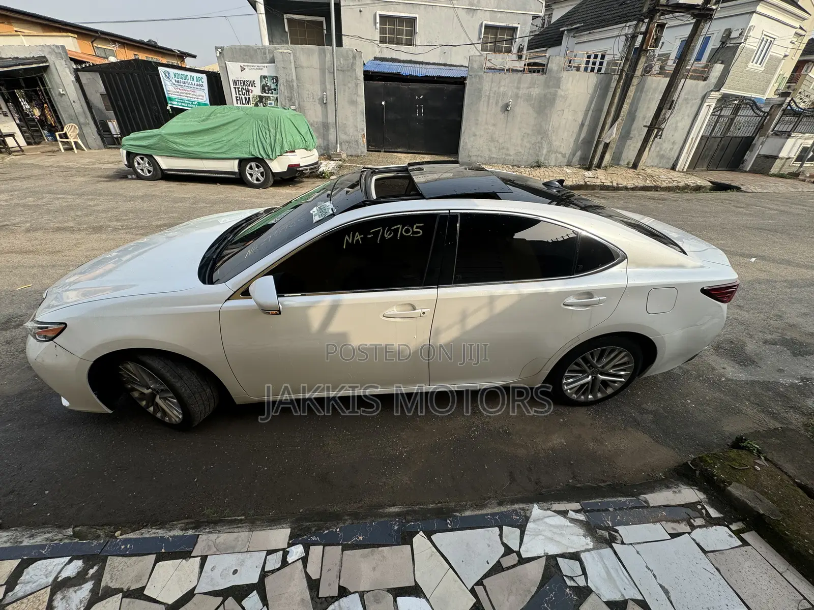 Lexus ES 2018 White