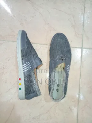 Fashionable and Comfortable Men's Shoe