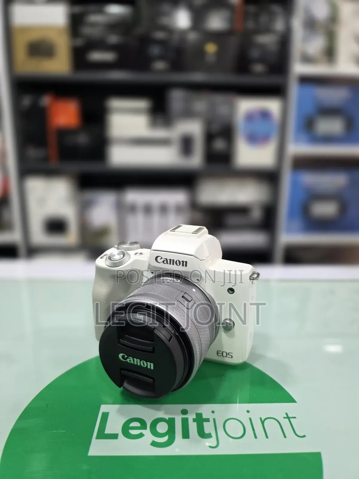 Canon Eos M50 + 15-45mm F3.5-6.3