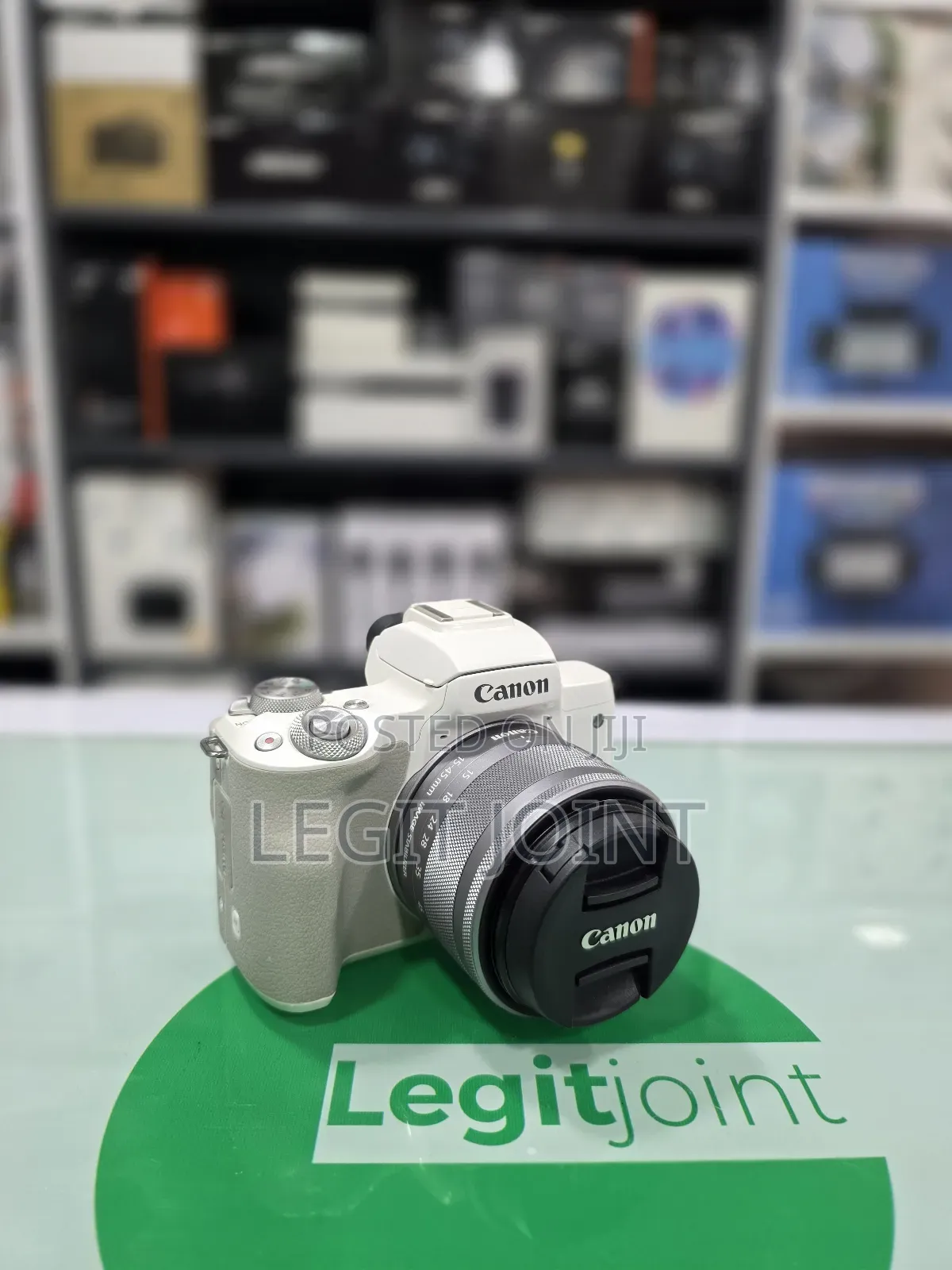 Canon Eos M50 + 15-45mm F3.5-6.3