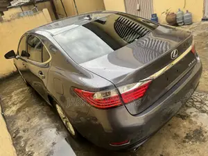 Lexus ES 2014 Gray