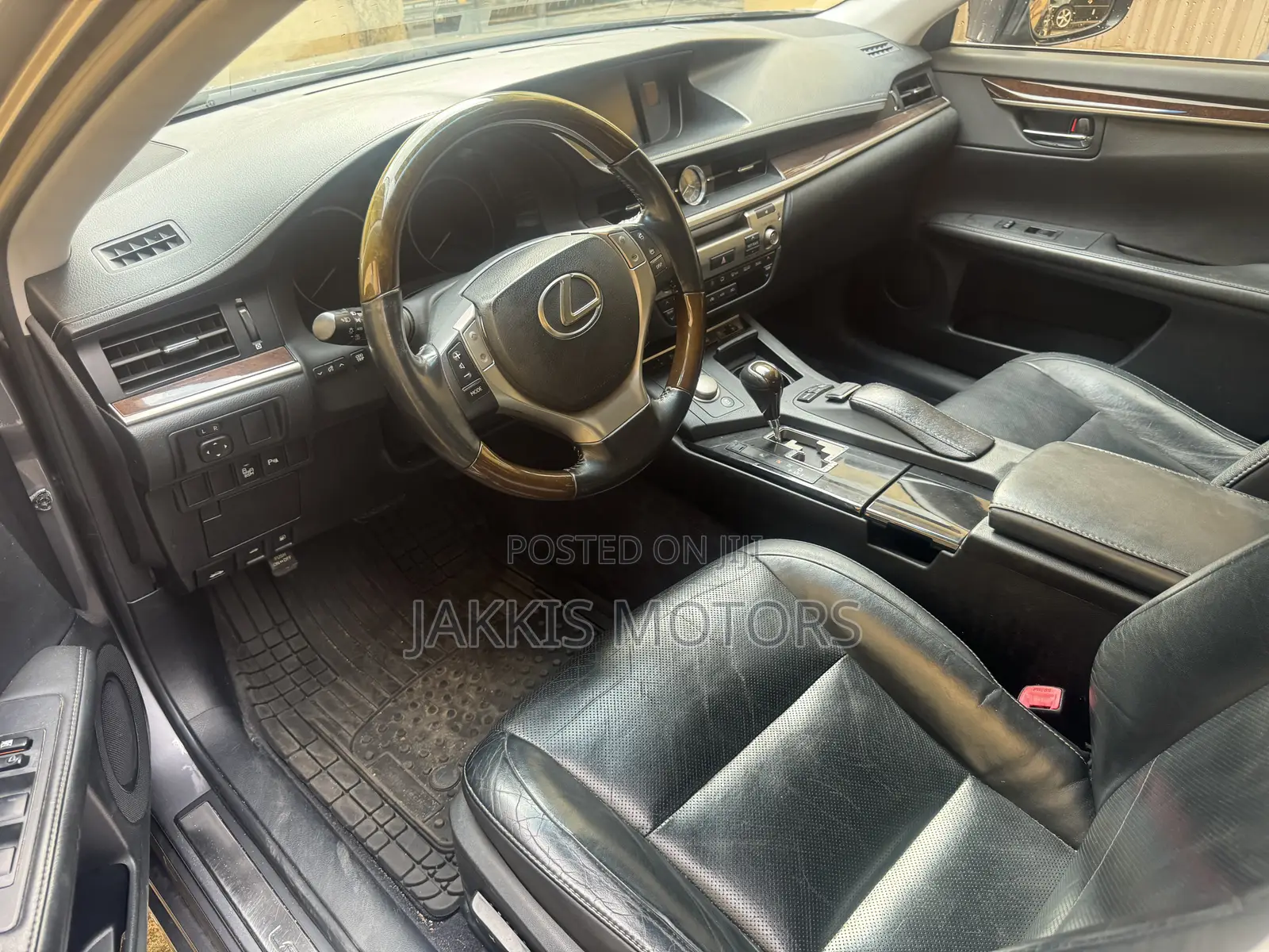Lexus ES 2014 Gray