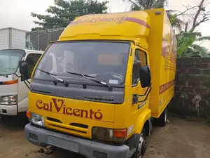 Nissan Cabtsar Covered Body