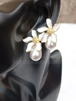 White Floral Pearl Drop Earrings