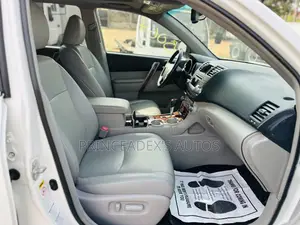 Toyota Highlander Limited 2011 Off white