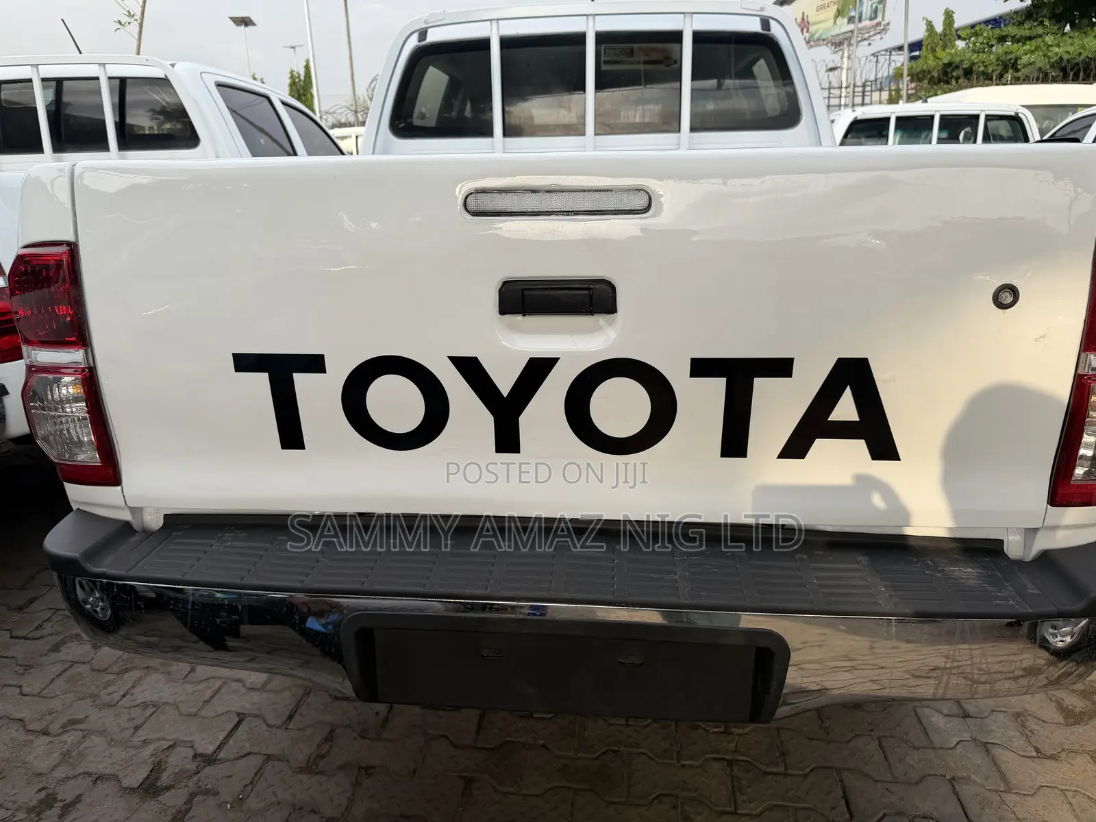 Toyota Hilux 2013 White