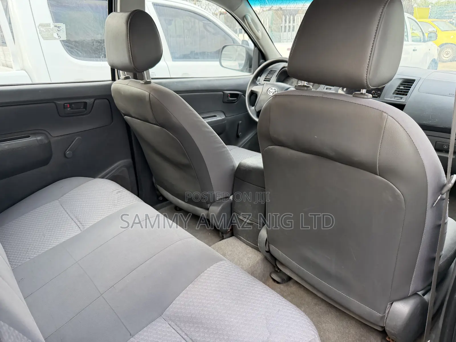 Toyota Hilux 2013 White
