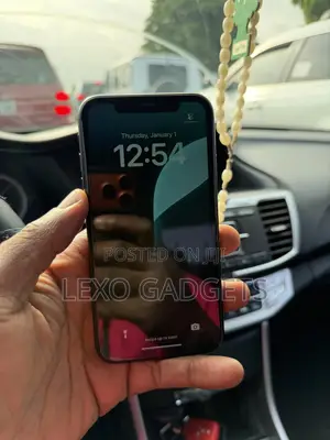 Apple iPhone XR 64 GB Black
