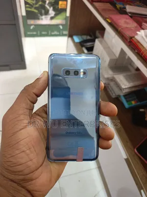 Samsung Galaxy S10e 128 GB Blue