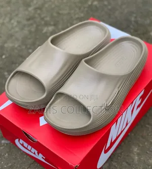 Nike Smooth Slide
