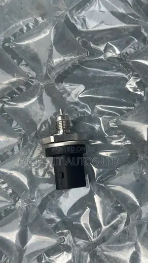 Fuel Rail Sensor Range Rover 2014 Petrol