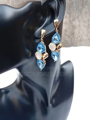 Luxury Blue Crystal Drop Earrings – Gold Plated