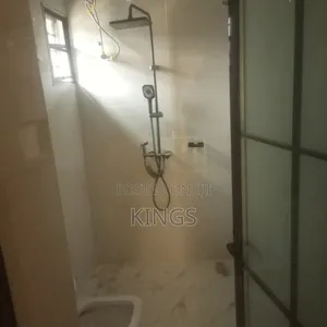 5bdrm Duplex in Mbora(Lifecamp) for rent