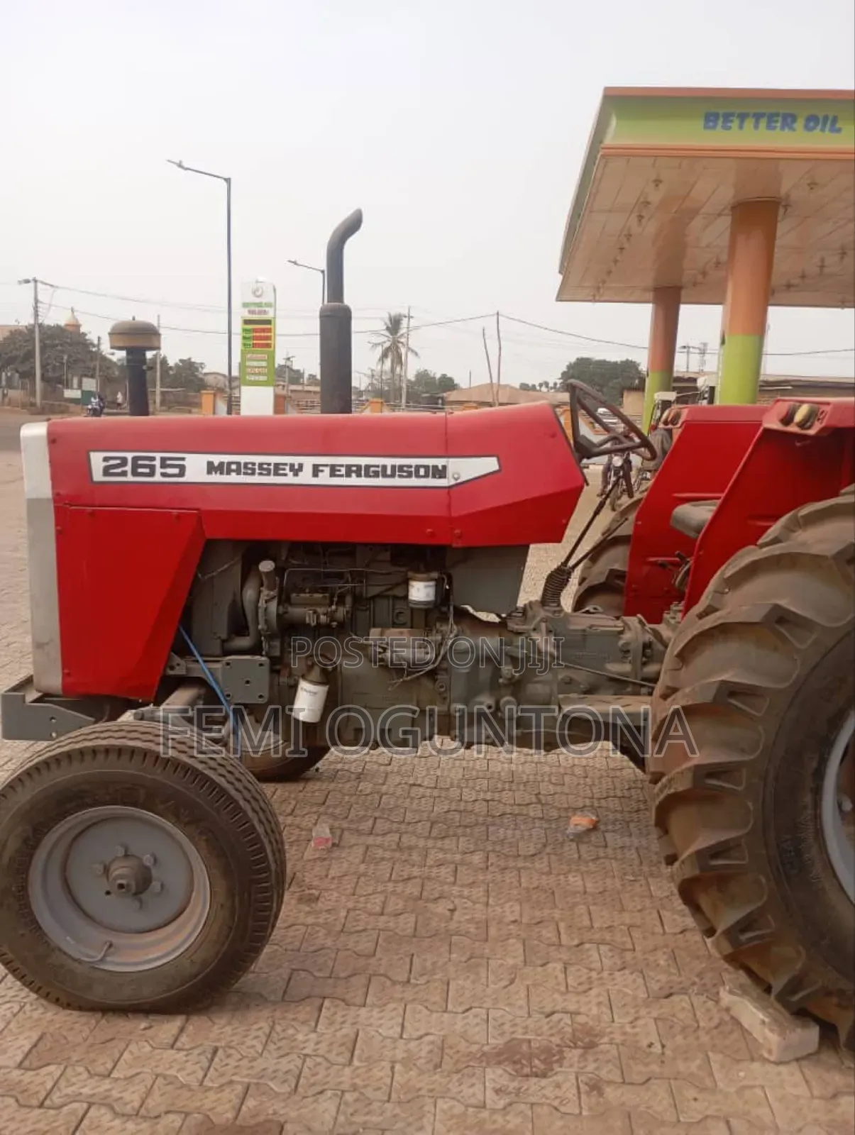 Tractor Mf