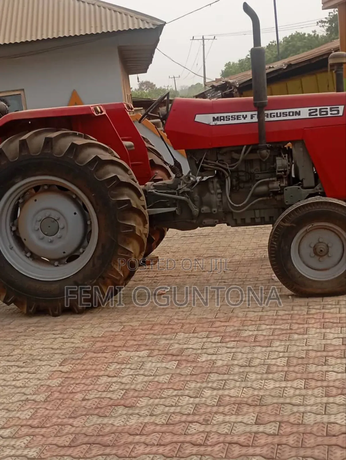 Tractor Mf