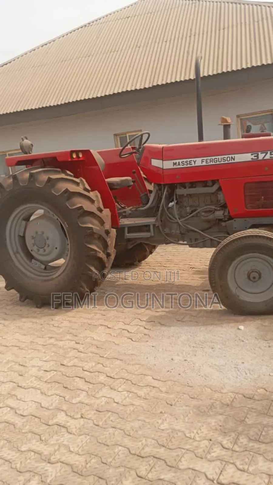 Tractor Mf