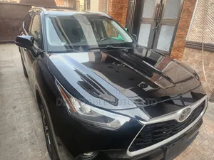 Toyota Highlander XLE AWD 2020 Black