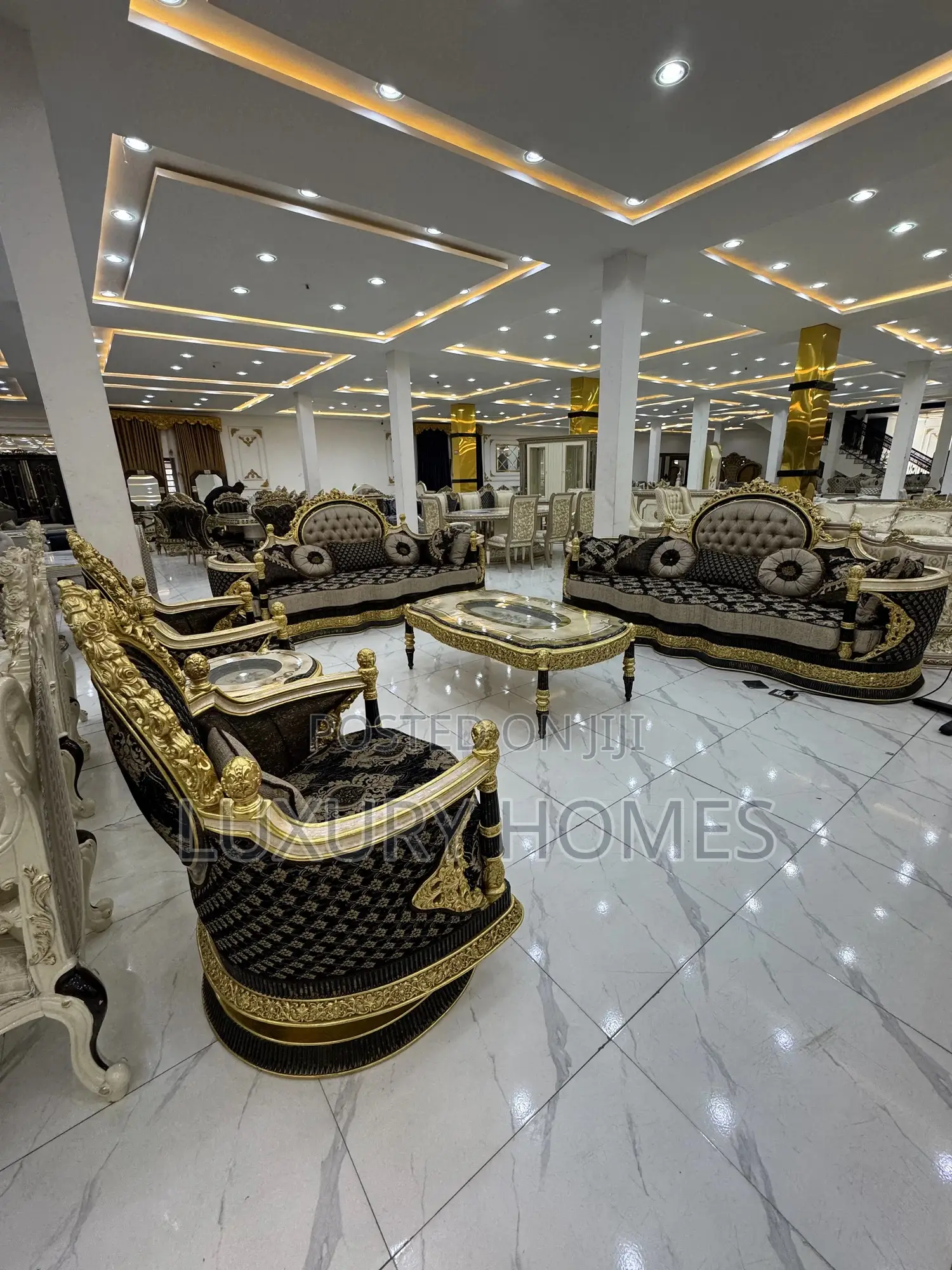 Royal Sofa Set