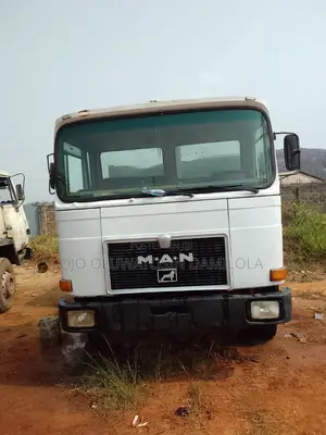 Man 1998 White