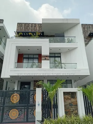 6bdrm Duplex in Chevron for sale