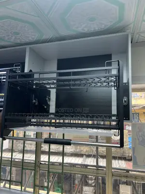 Luxury Pull Down Plate Rack