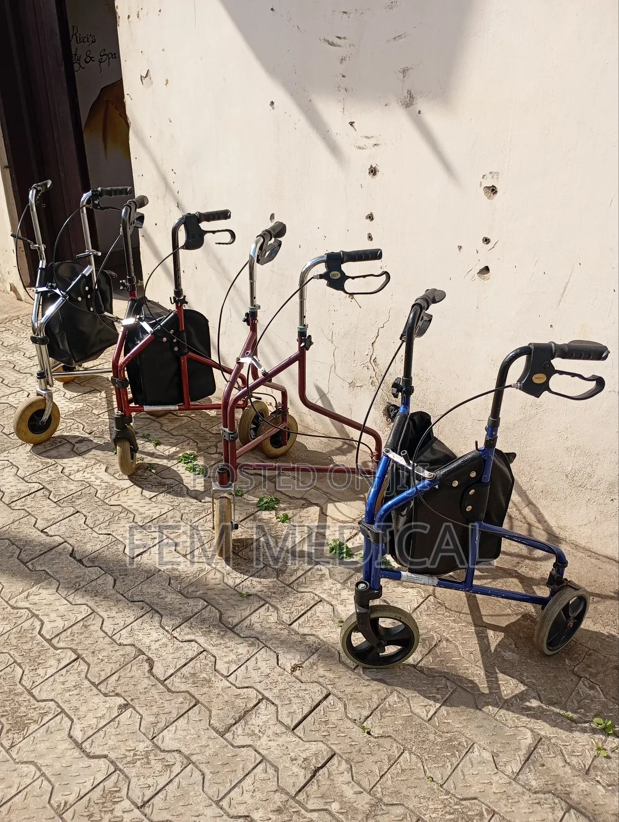 Uk Tri Wheel Rollator Walker