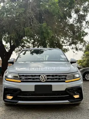 Volkswagen Tiguan 2.0T SEL FWD 2018 White