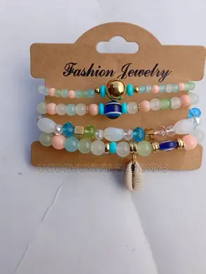 4-in-1 Pastel Beaded Bracelet Set With Shell Charm