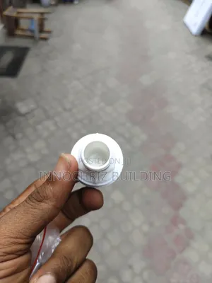 Urinal Spreader