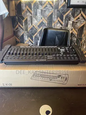 16 Channel Light Controller /Mixer (Black Body)