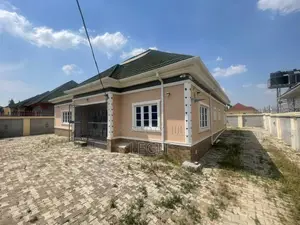 4bdrm Bungalow in Lugbe District for sale