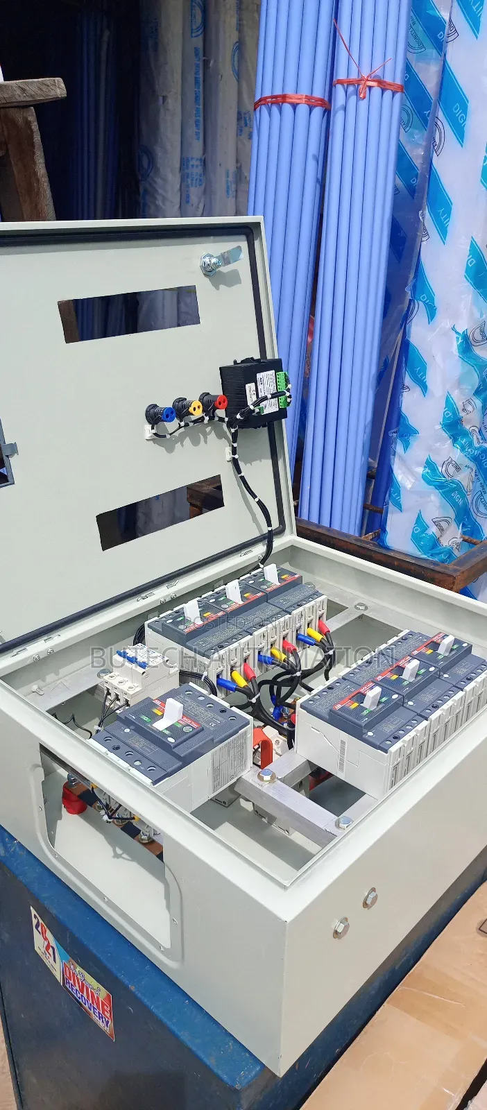 Distribution Panel