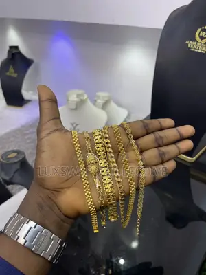 22-Karat Solid Gold Bracelet (Women)