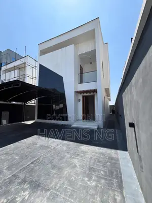 5bdrm House in Chevron for sale