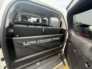 Toyota Land Cruiser Prado 2.7 2023 White