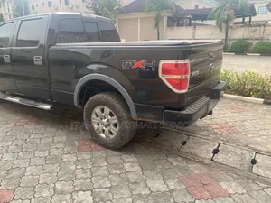 Ford Explorer 2010 Black