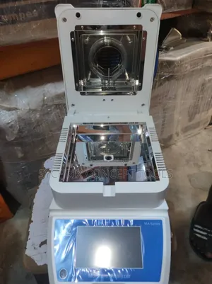 Moisture Analyzer