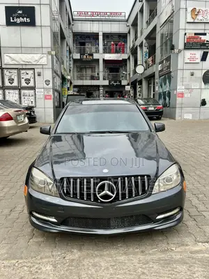 Mercedes-Benz C300 2011 Gray