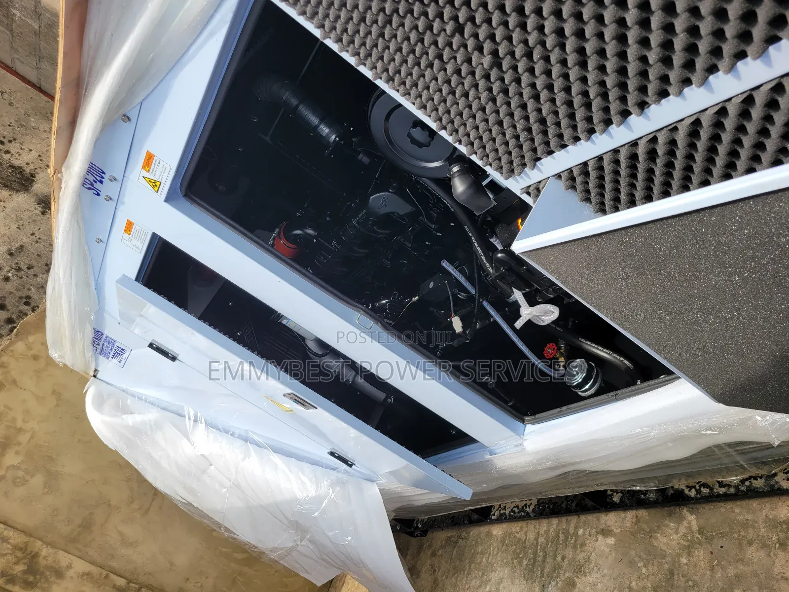 Heavy Duty High Efficient 200kva Soundproof Perkins Diesel Generator