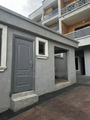 4bdrm Duplex in Maryland Crescent for rent